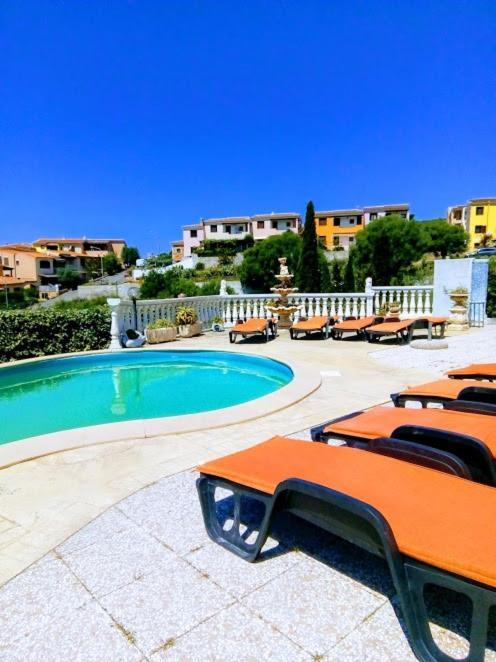 Bed and Breakfast La Finestra Sul Mare à Budoni Extérieur photo