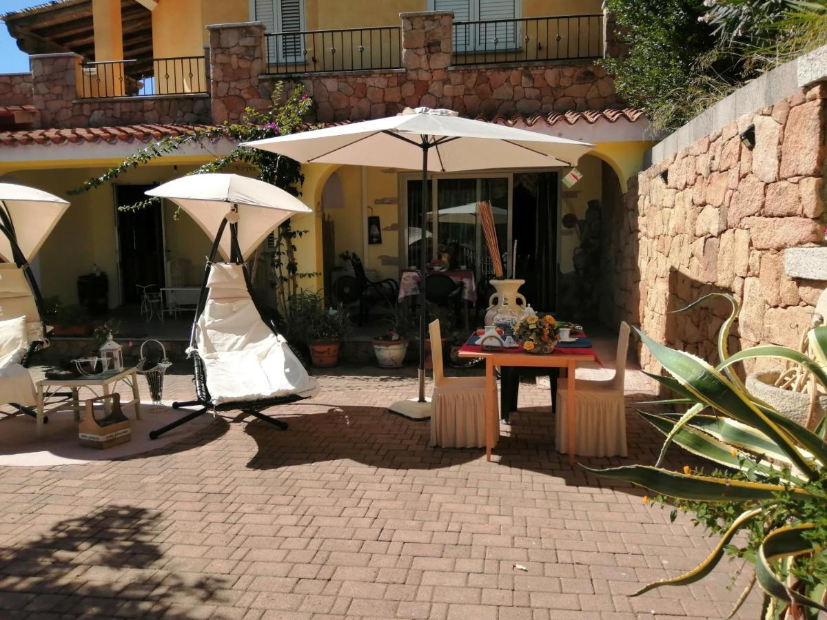 Bed and Breakfast La Finestra Sul Mare à Budoni Extérieur photo