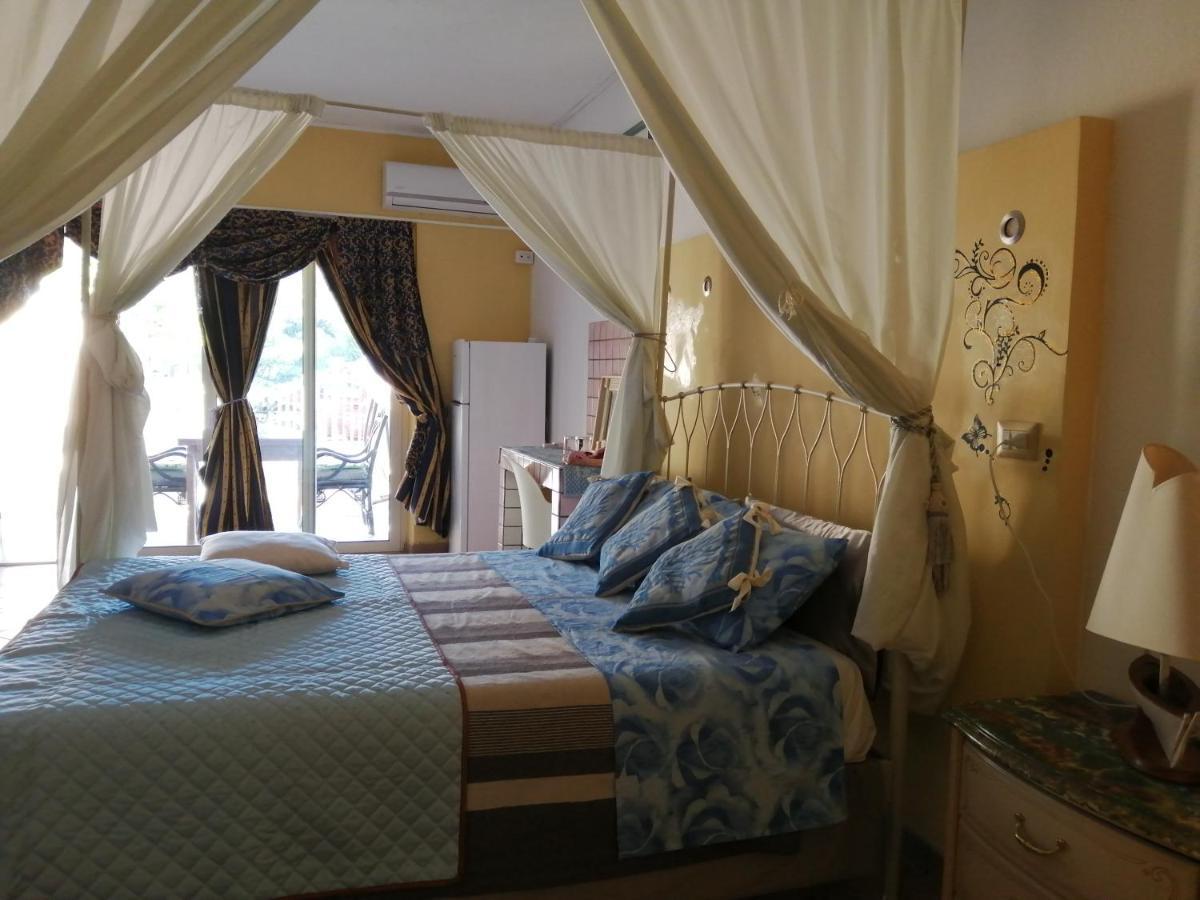 Bed and Breakfast La Finestra Sul Mare à Budoni Extérieur photo