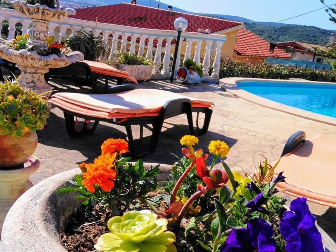 Bed and Breakfast La Finestra Sul Mare à Budoni Extérieur photo