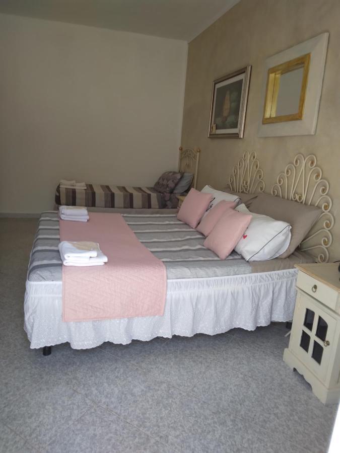 Bed and Breakfast La Finestra Sul Mare à Budoni Extérieur photo
